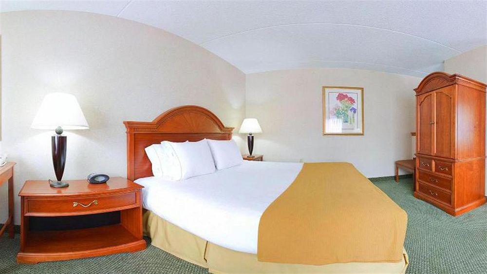 Holiday Inn Express Hotel Pittsburgh-North/Harmarville By Ihg Екстериор снимка