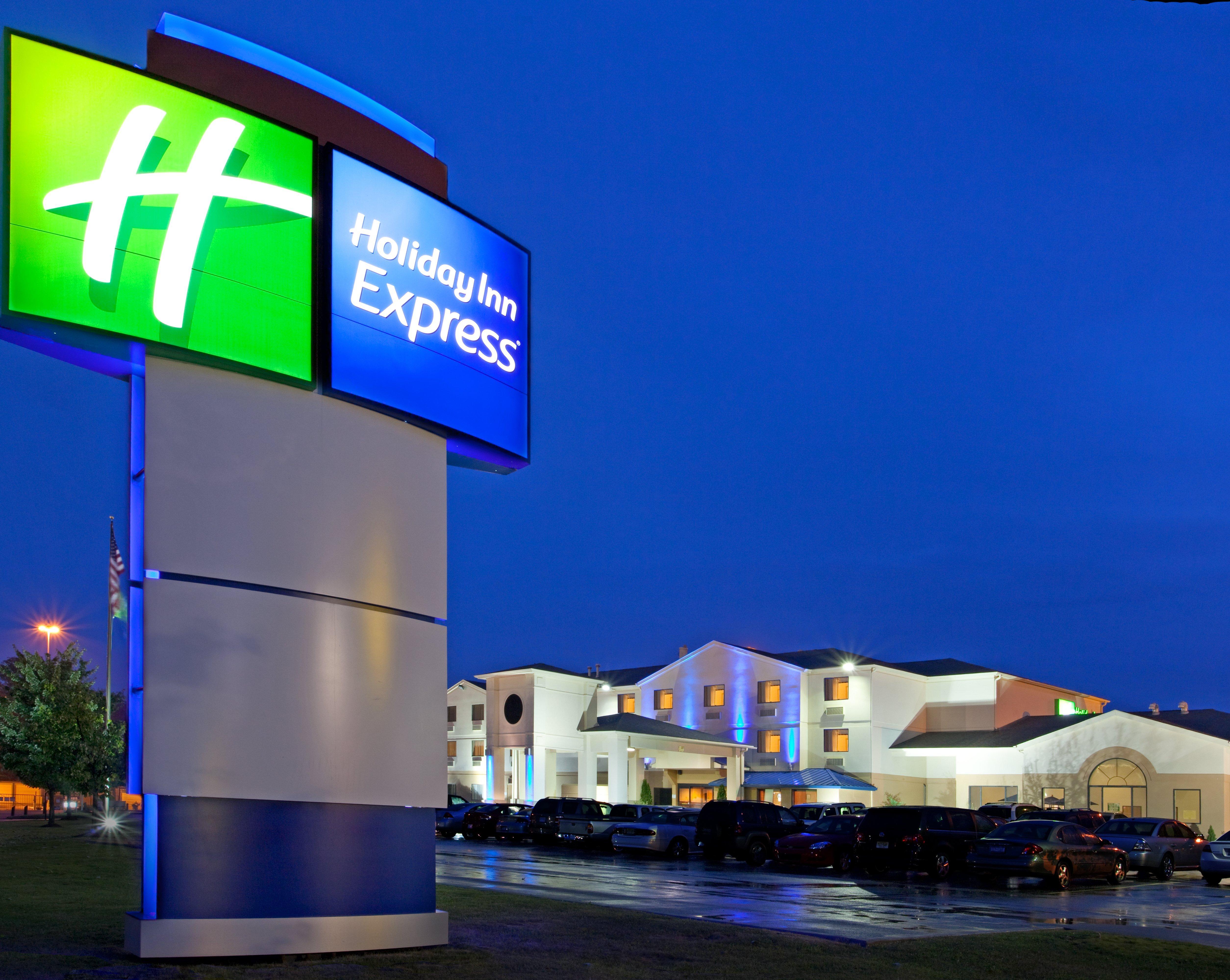Holiday Inn Express Hotel Pittsburgh-North/Harmarville By Ihg Екстериор снимка