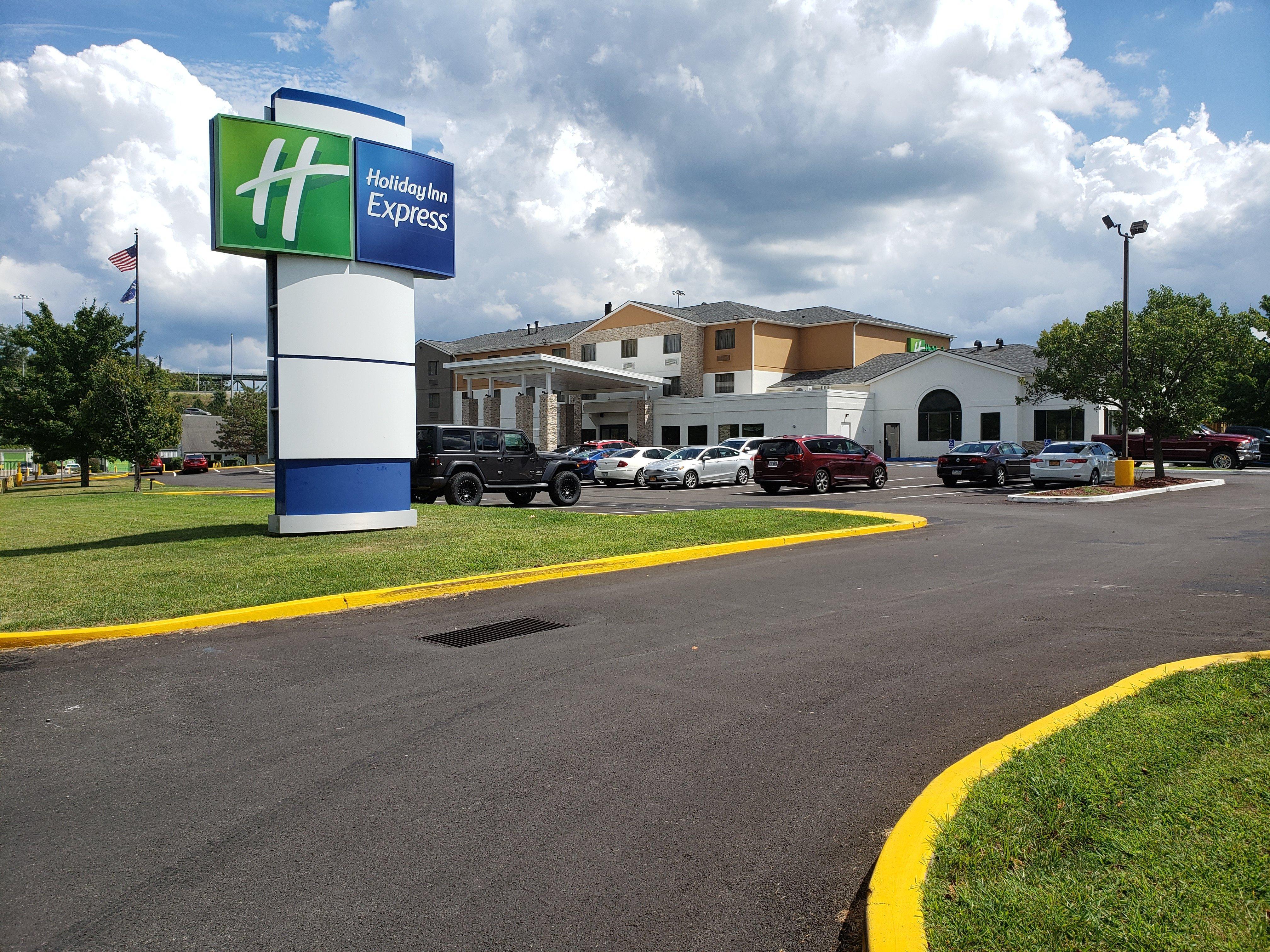 Holiday Inn Express Hotel Pittsburgh-North/Harmarville By Ihg Екстериор снимка